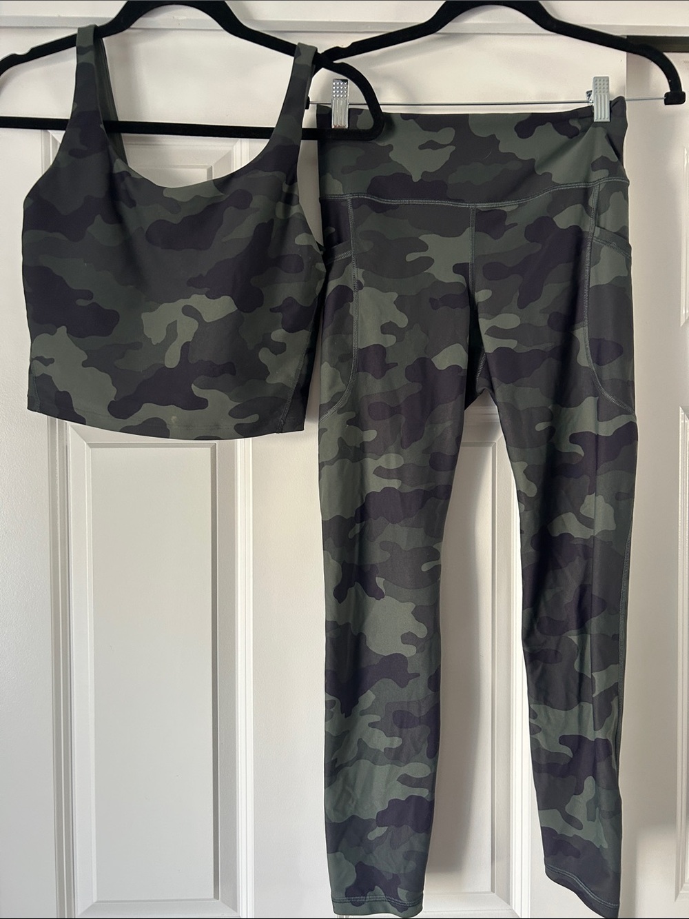 Old Navy Olive Camo High-Waist Leggings & Matching Crop Tank